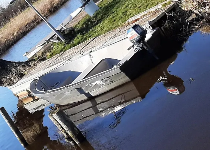 Buiten Huisje Aan De Vaart 2