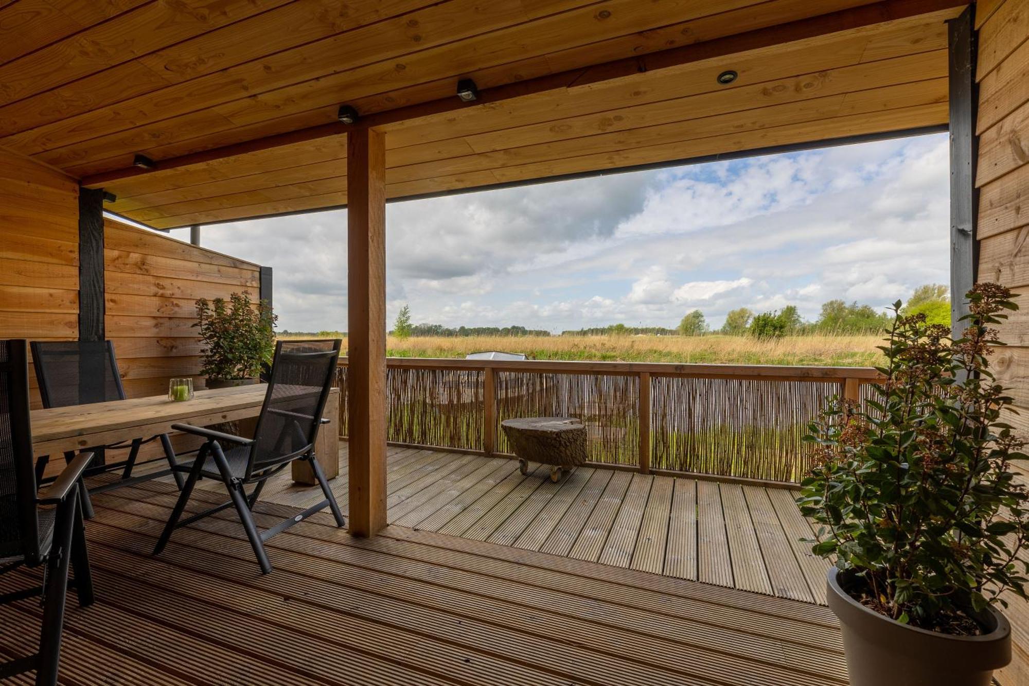 Holiday home Buiten Aan De Vaart 2