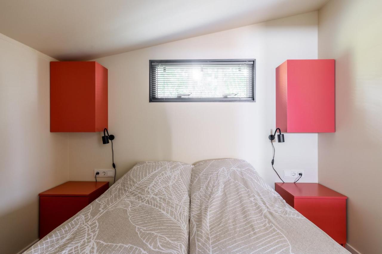 Holiday home Buiten Aan De Vaart 2 Matsloot